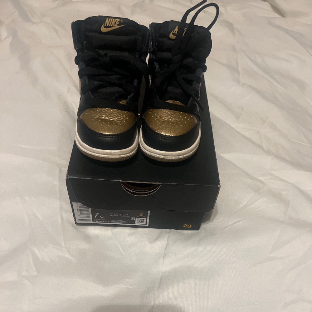 NIKE JORDAN’S TODDLER